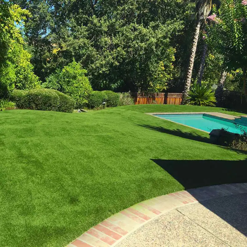 Pool area with artificial grass | Sport Turf Warehouse